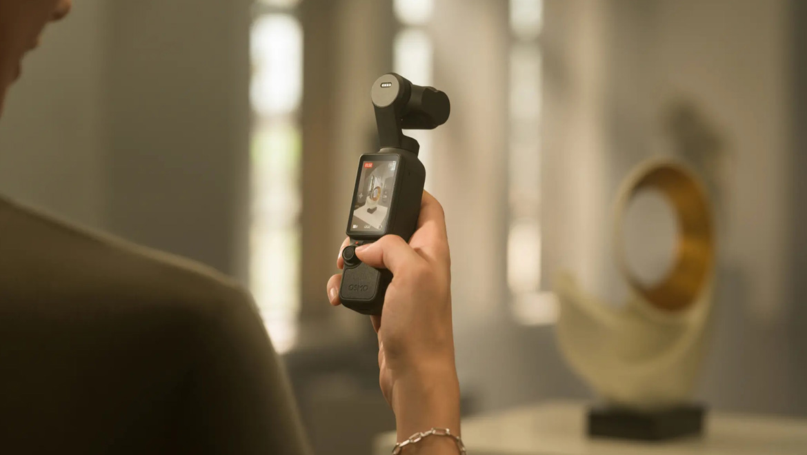 DJI Osmo Pocket 4